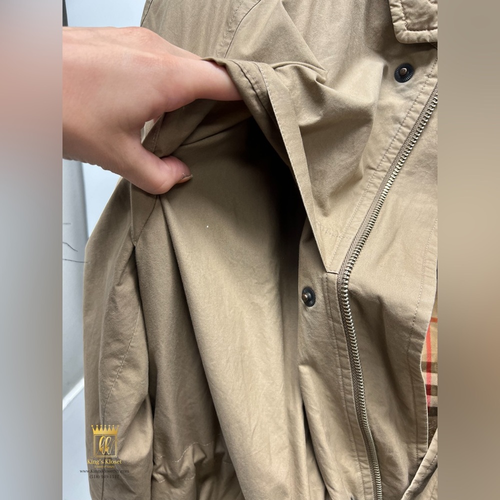 Burberry Jacket With Removable Insert - image 3